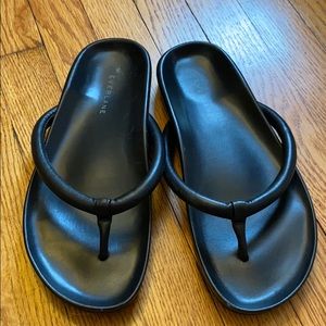 Everlane Form Thong Sandal